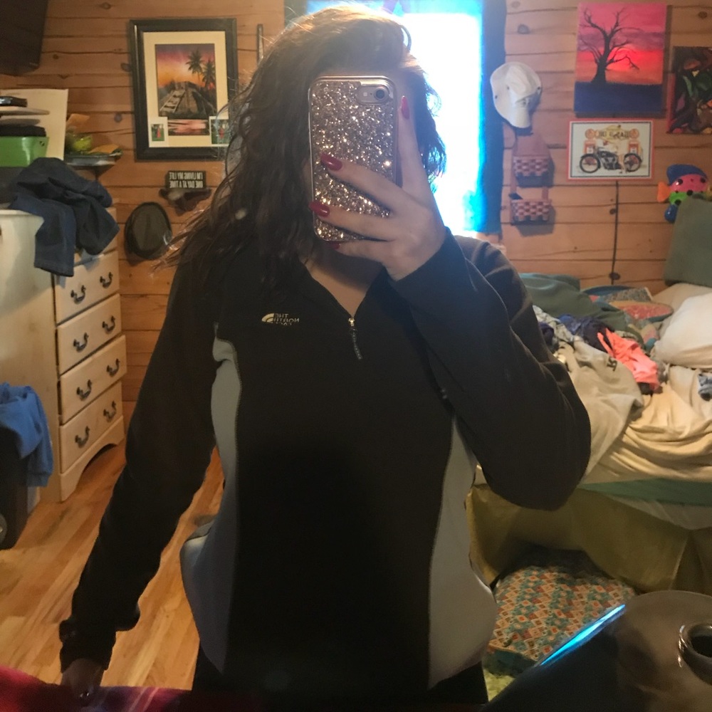 North face sweater